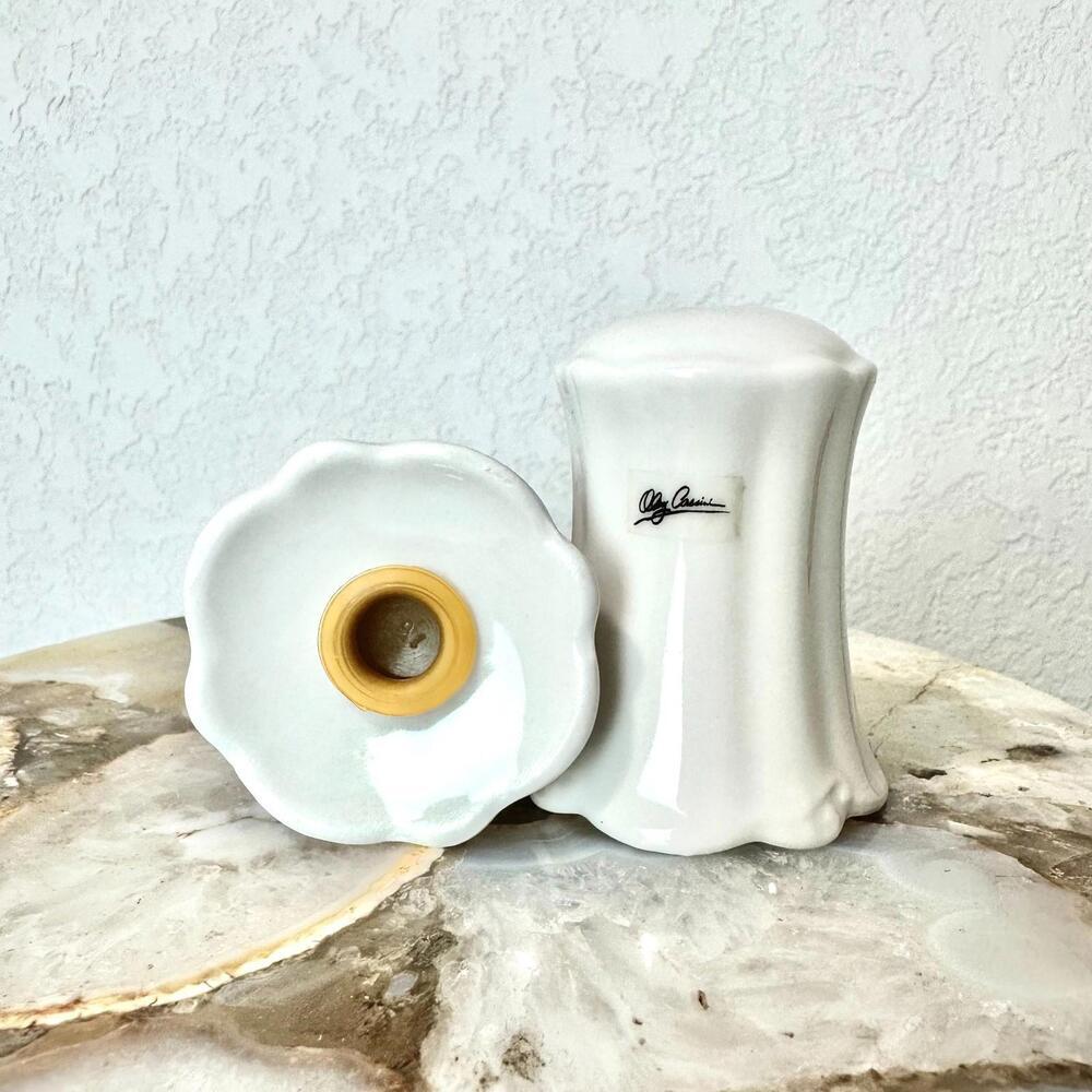 Vintage Oleg CaSalt and Pepper Shakers  White, Elegant, Classic-with Stoppers - Picture 3 of 6